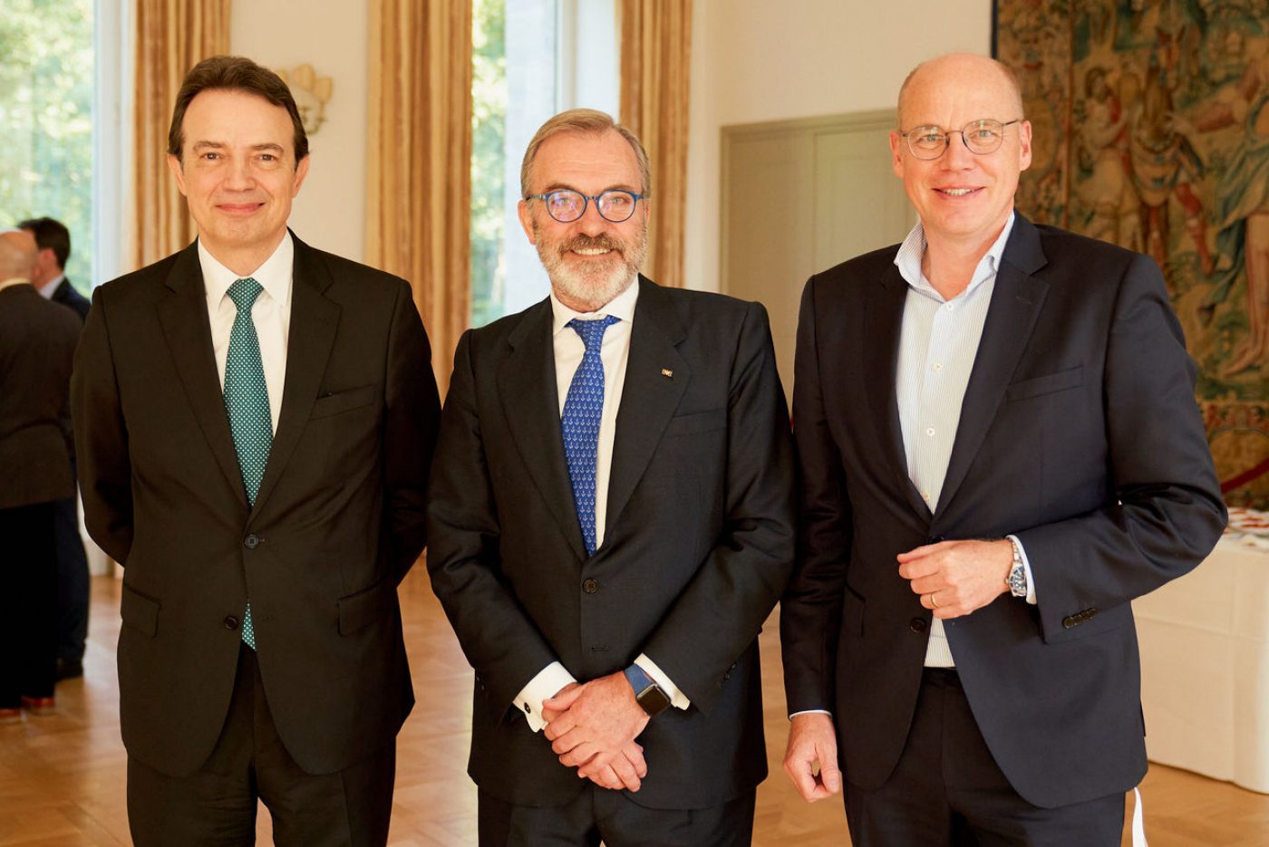 El CEO de Enagás, el Embajador de España en Alemania y el Director General de  Zukunft Gas en el evento H2Med en Berlín