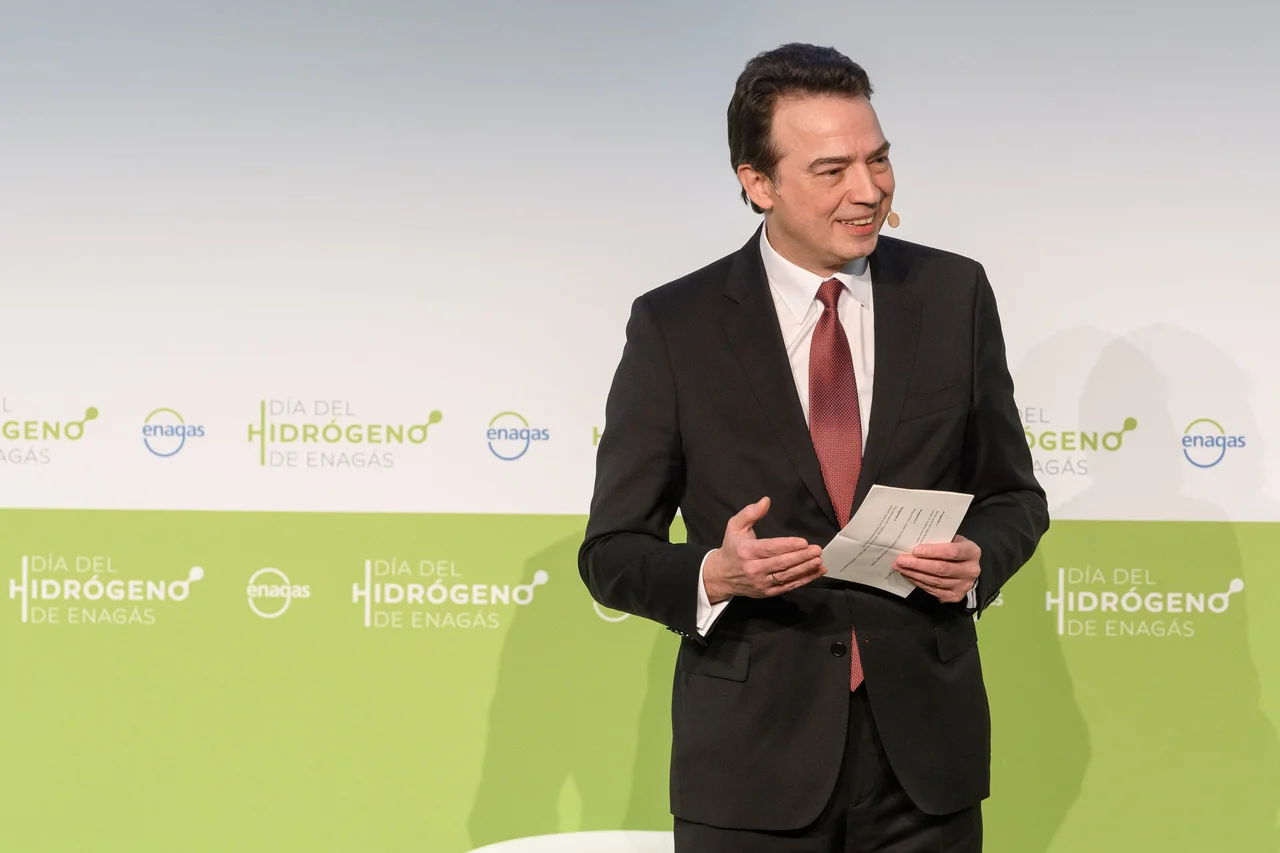  Enagás CEO speaking at Hydrogen Day