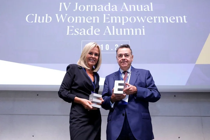 Antonio Llardén at the Women Forward Awards