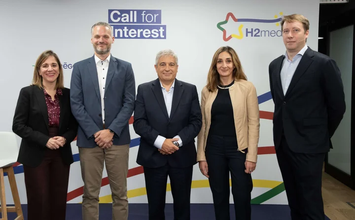 Foto equipo presentación Call for Interest