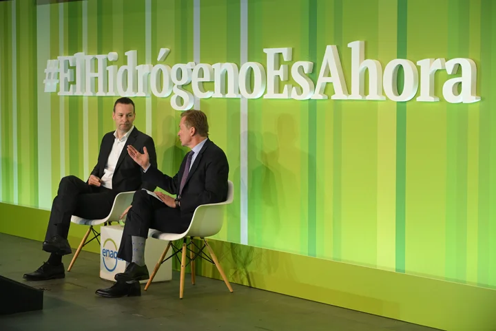 Thomas Hüwener and Pierre Duvieusart first in the first "Call for Interest" on the 3rd Hydrogen Day