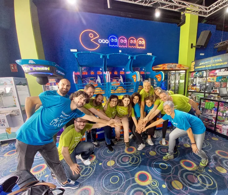 A team of Enagás volunteers