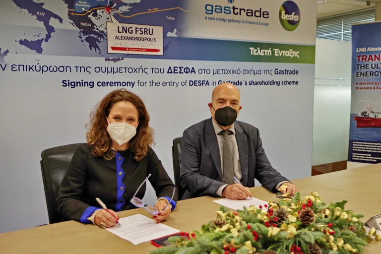 Signing of an agreement between Enagás and DESFA