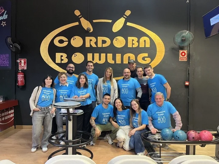 Profesionales de Enagás durante la jornada solidaria en Córdoba