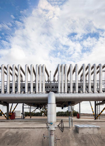 Detail of pipelines at an Enagás station