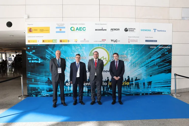 Foto colectiva al terminar el evento