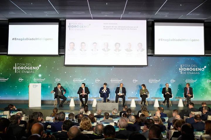 Ponentes en la mesa redonda de las infraestructura el 2º Día del Hidrógeno de Enagás