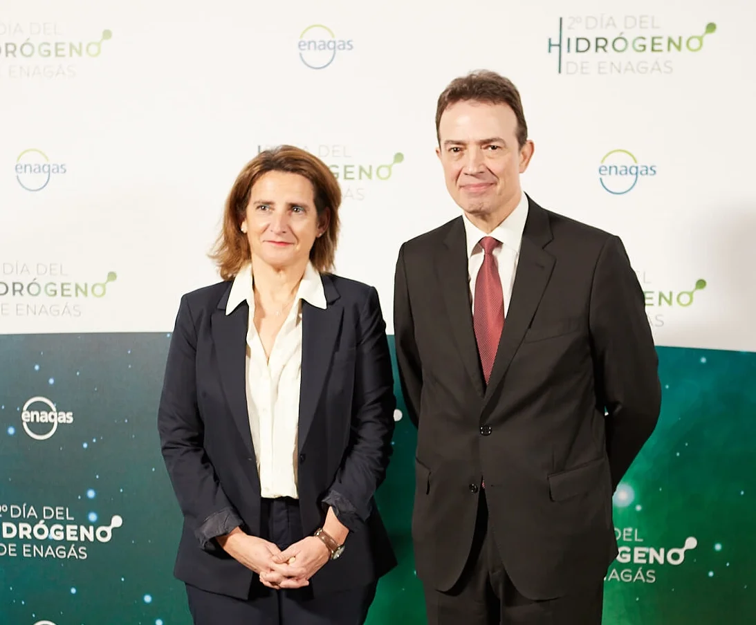 La Vicepresidenta Tercera del Gobierno y el CEO de Enagás en el 2º Día del Hidrógeno