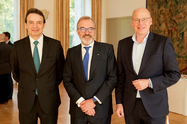 El CEO de Enagás, el Embajador de España en Alemania y el Director General de Zukunft Gas en el evento H2Med en Berlín