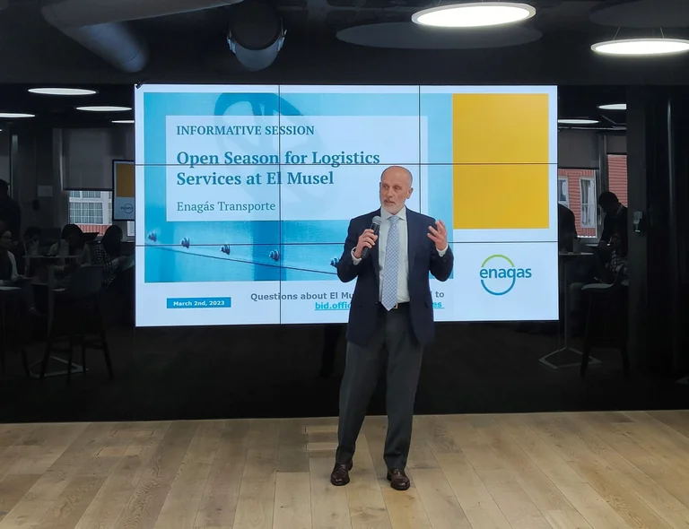 Claudio Rodríguez presente en la Open Season de El Musel