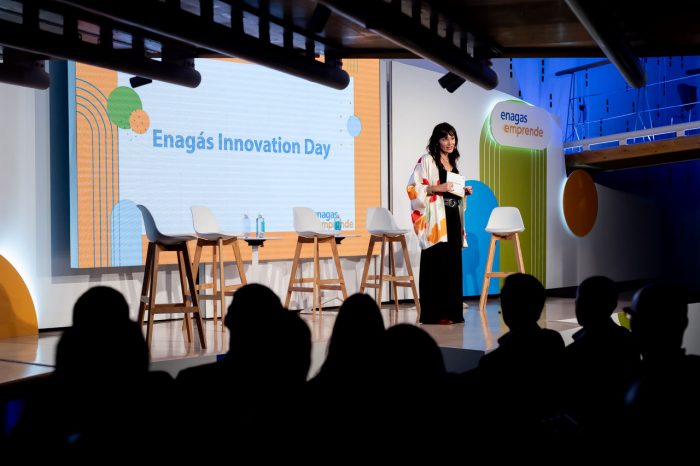 Marina Estacio Enagás Innovation Day Event Presenter