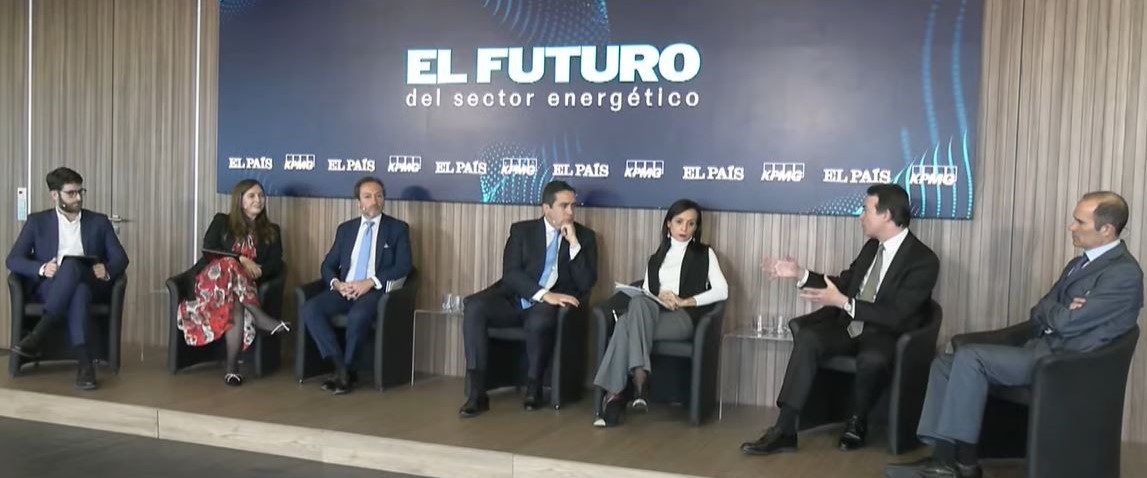 Arturo Gonzalo during his speech at an event