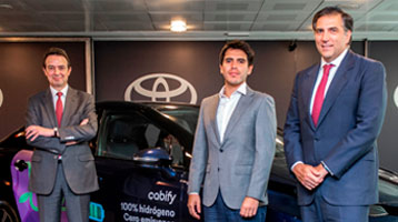 Entrega flota VTC de hidrogeno a Cabify