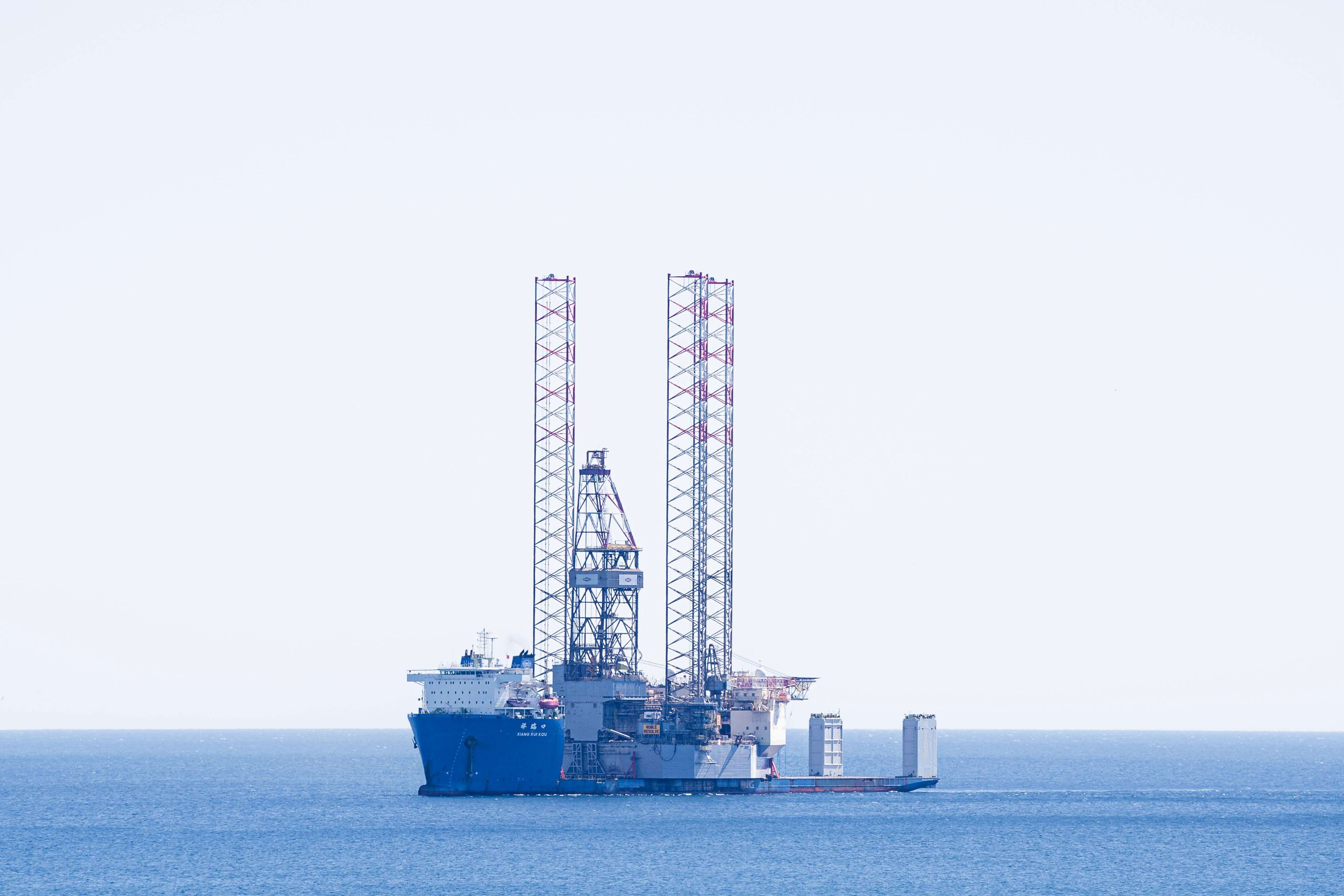 Capiston Rig Successful unloading of the jack-up rig that will permanently seal the ...