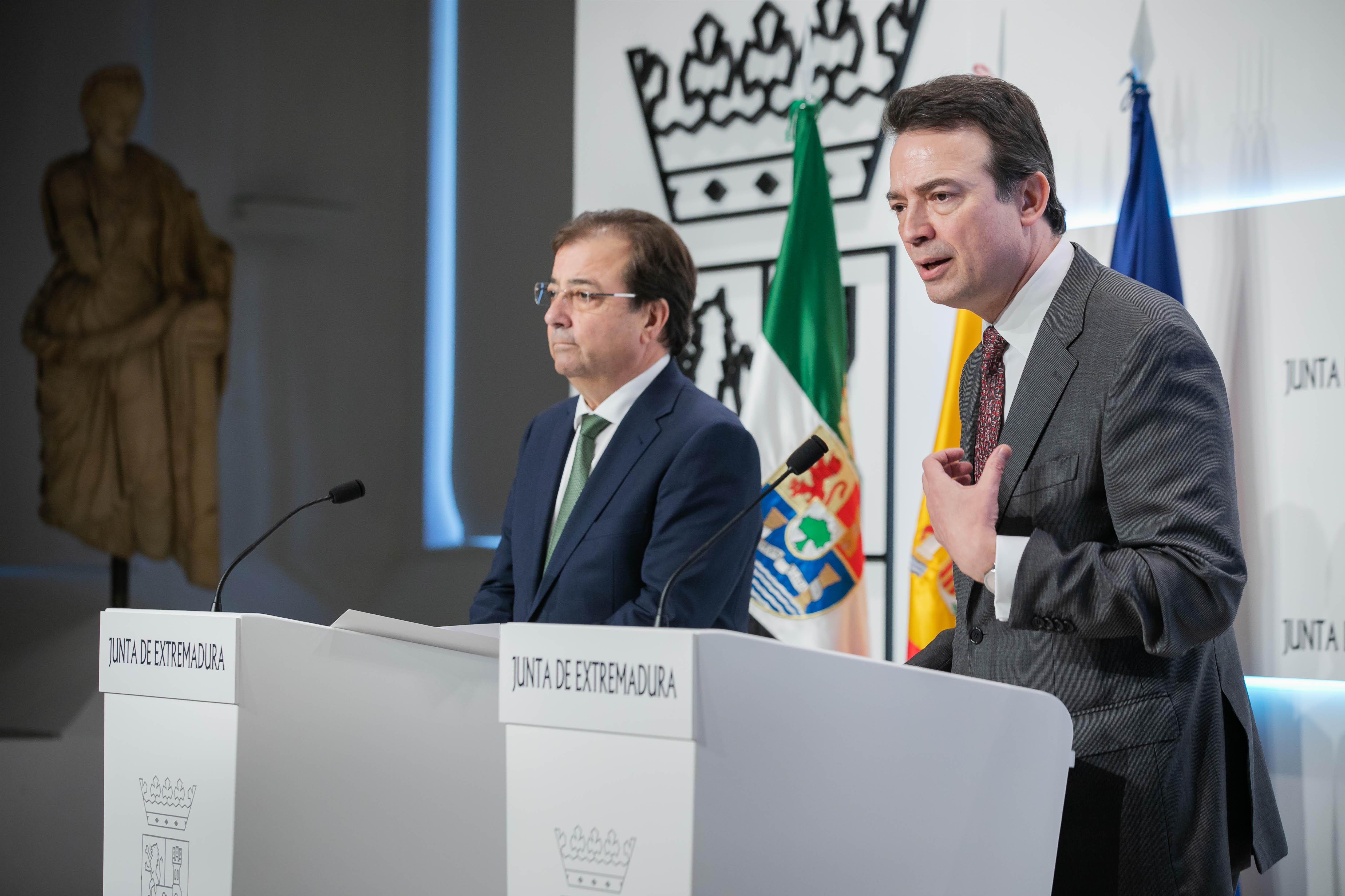 Firma acuerdo Enagás y Junta de Extremadura