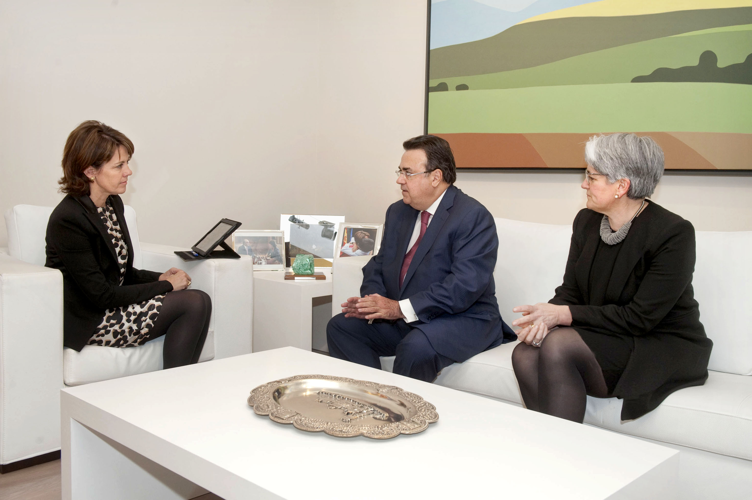 Antonio Llardén, presidente de Enagás, en una reunión.