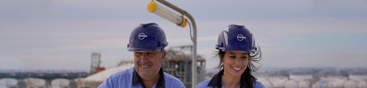 Enagás operators at a plant