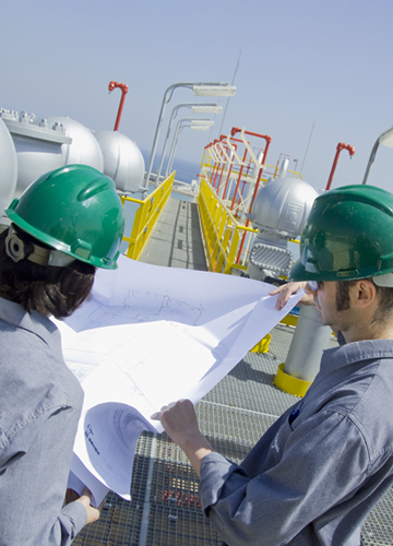 Operators at Enagás terminal