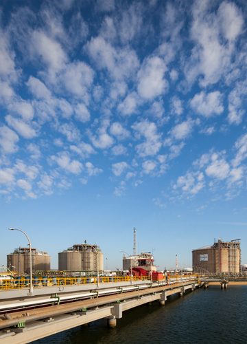 Regasification terminal