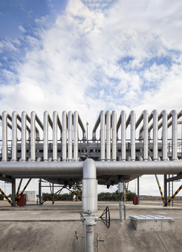 Detail of pipelines at an Enagás station