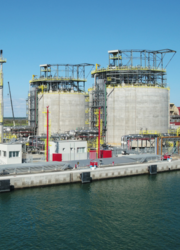 Regasification terminal in Rávena