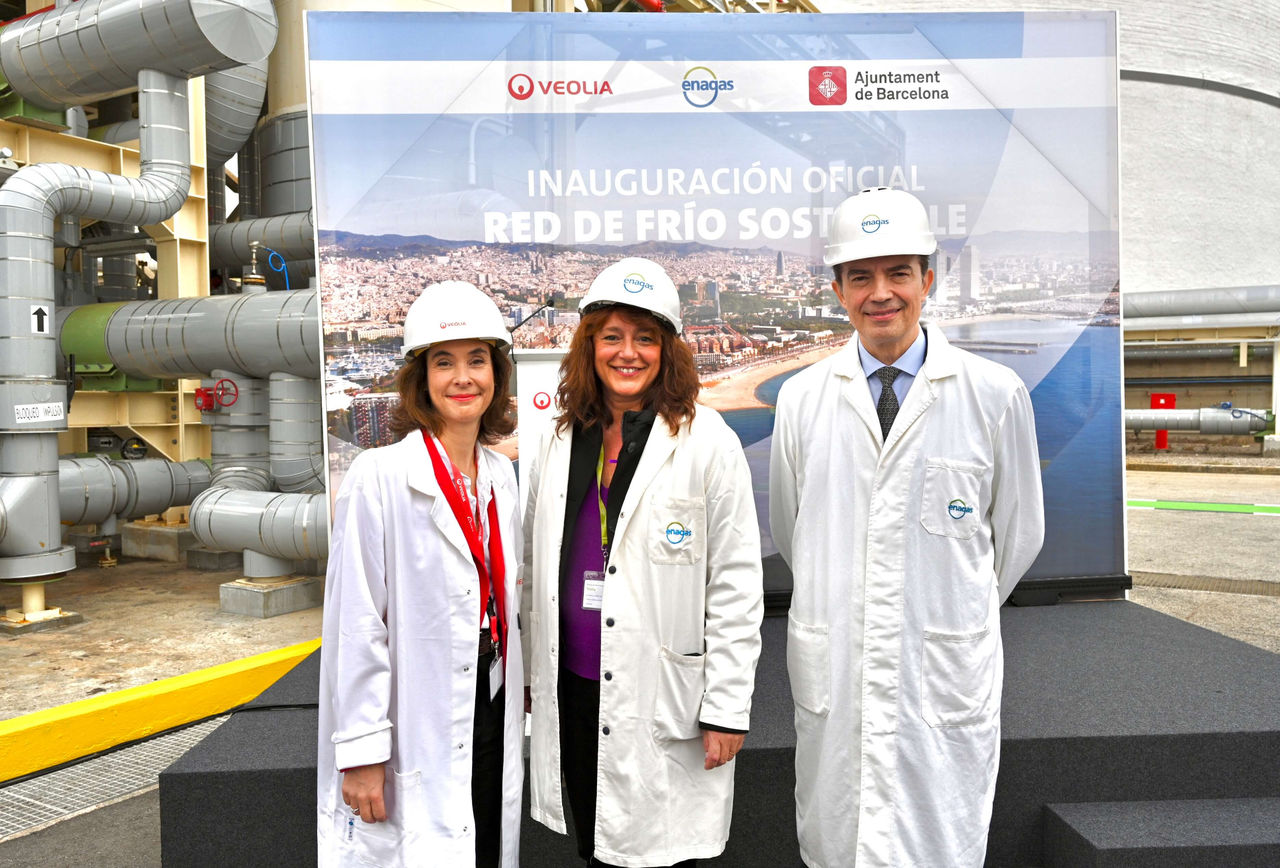 Profesionales en la Planta de Regasificación de Enagás