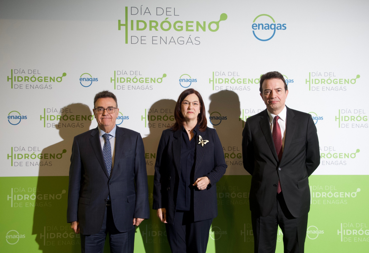 Llardén, Fernández and Gonzalo at the Enagás Hydrogen Day