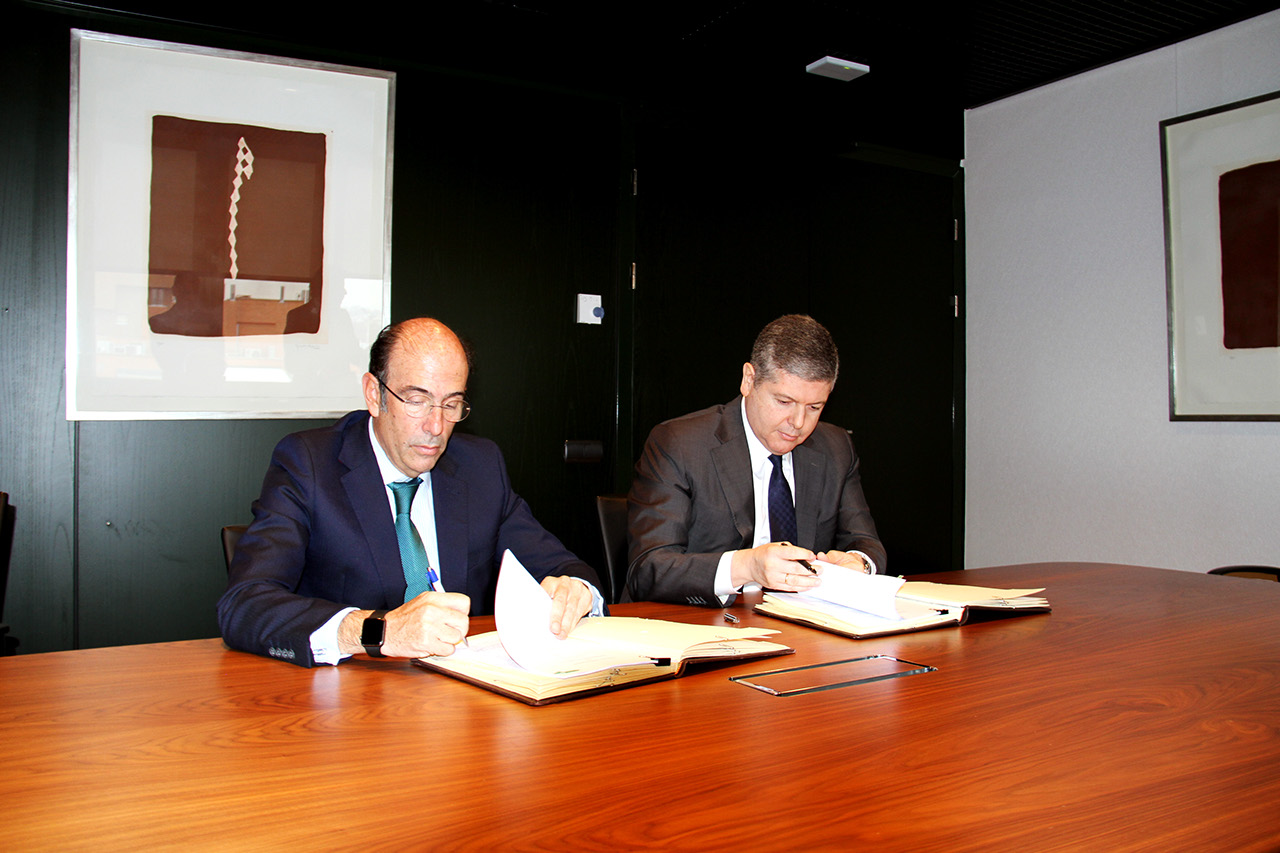 Firma de acuerdo entre Enagás y Redexis Gas