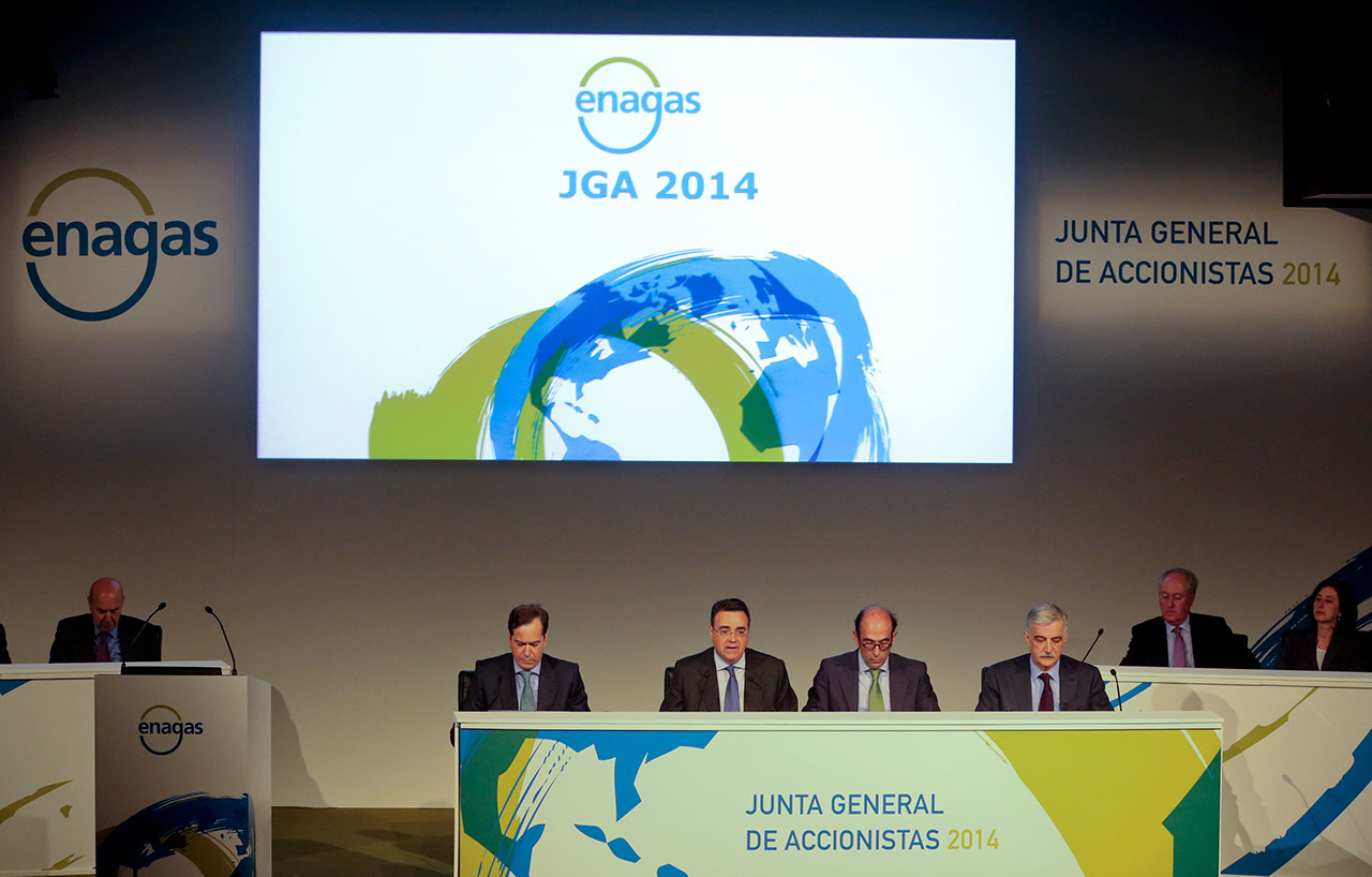 Directivos de Enagás durante la celebración de la Junta General de Accionistas 2014