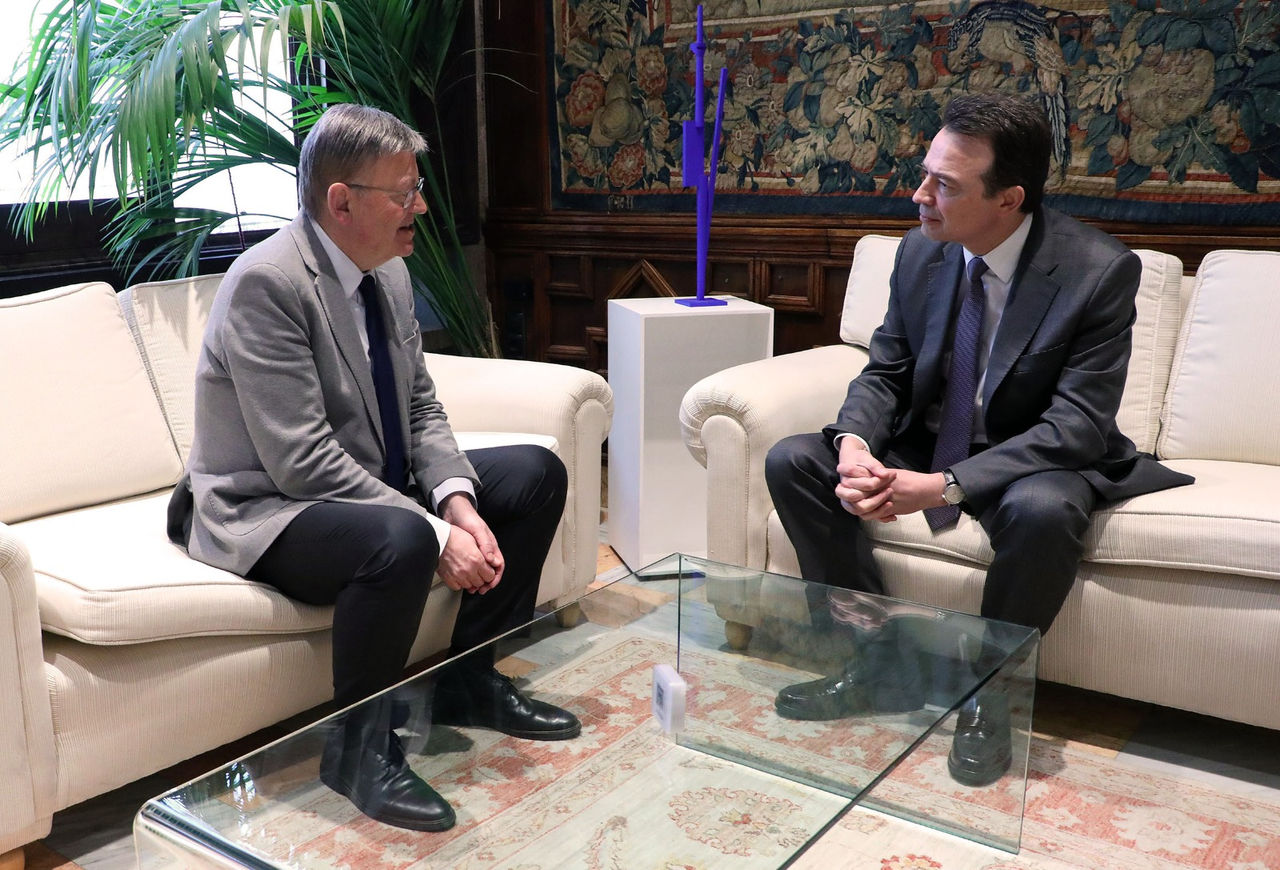  Arturo Gonzalo con el presidente de la Generalitat Valenciana